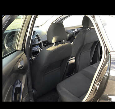 Черный Форд Фокус, объемом двигателя 2 л и пробегом 190 тыс. км за 11000 $, фото 3 на Automoto.ua