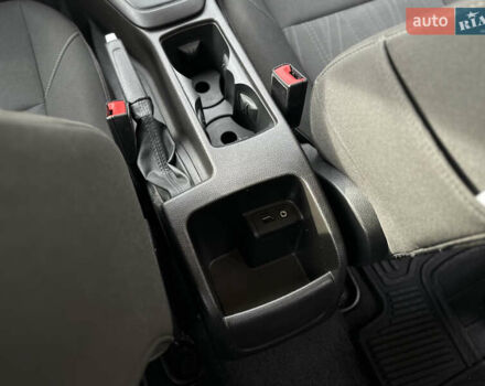 Чорний Форд Фокус, об'ємом двигуна 2 л та пробігом 121 тис. км за 9200 $, фото 41 на Automoto.ua