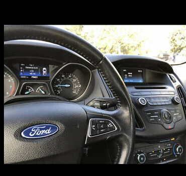 Черный Форд Фокус, объемом двигателя 2 л и пробегом 190 тыс. км за 11000 $, фото 4 на Automoto.ua