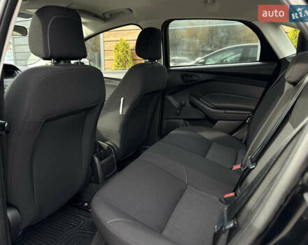 Чорний Форд Фокус, об'ємом двигуна 2 л та пробігом 121 тис. км за 9200 $, фото 45 на Automoto.ua