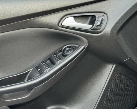 Черный Форд Фокус, объемом двигателя 2 л и пробегом 165 тыс. км за 7800 $, фото 7 на Automoto.ua