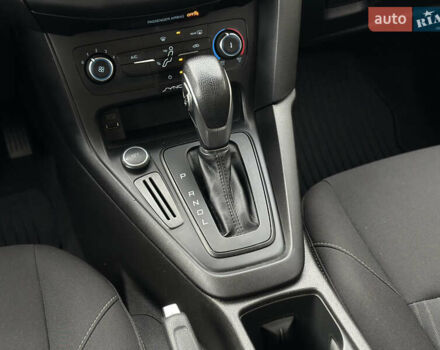 Чорний Форд Фокус, об'ємом двигуна 2 л та пробігом 121 тис. км за 9200 $, фото 39 на Automoto.ua
