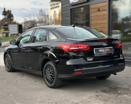 Черный Форд Фокус, объемом двигателя 2 л и пробегом 121 тыс. км за 9200 $, фото 5 на Automoto.ua