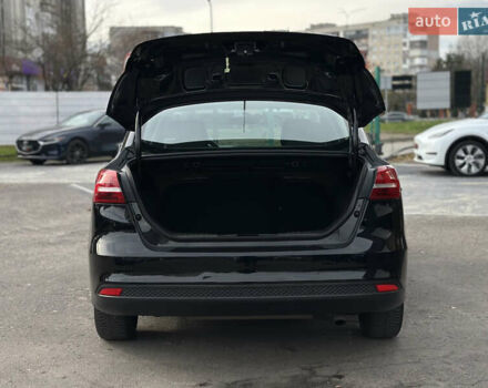 Чорний Форд Фокус, об'ємом двигуна 2 л та пробігом 121 тис. км за 9200 $, фото 16 на Automoto.ua