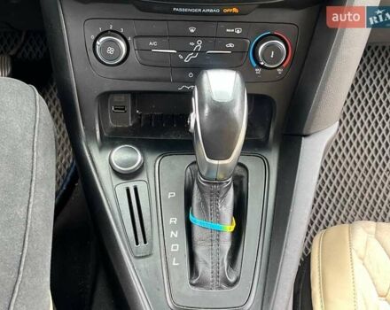 Черный Форд Фокус, объемом двигателя 2 л и пробегом 223 тыс. км за 7500 $, фото 16 на Automoto.ua