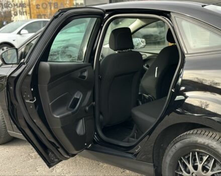 Черный Форд Фокус, объемом двигателя 2 л и пробегом 121 тыс. км за 9200 $, фото 22 на Automoto.ua