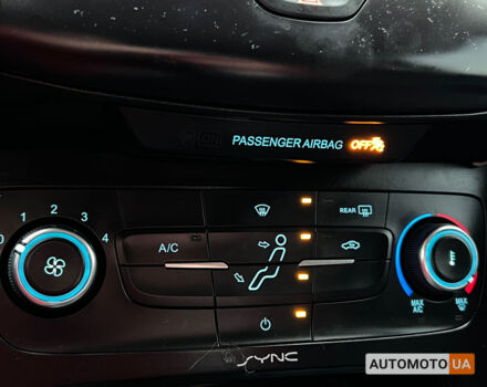 Черный Форд Фокус, объемом двигателя 2 л и пробегом 162 тыс. км за 8700 $, фото 17 на Automoto.ua