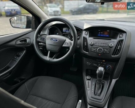 Чорний Форд Фокус, об'ємом двигуна 2 л та пробігом 121 тис. км за 9200 $, фото 30 на Automoto.ua