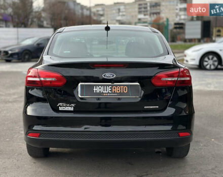 Чорний Форд Фокус, об'ємом двигуна 2 л та пробігом 121 тис. км за 9200 $, фото 14 на Automoto.ua