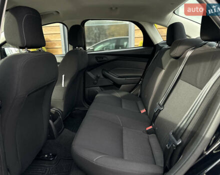 Чорний Форд Фокус, об'ємом двигуна 2 л та пробігом 121 тис. км за 9200 $, фото 44 на Automoto.ua