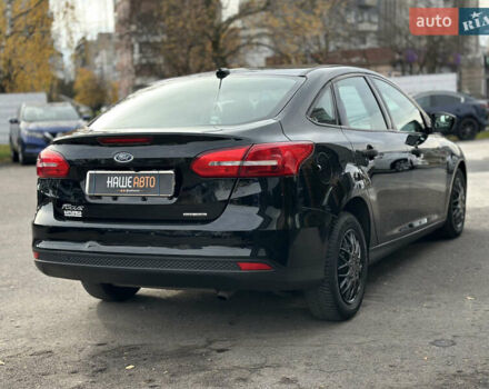 Чорний Форд Фокус, об'ємом двигуна 2 л та пробігом 121 тис. км за 9200 $, фото 19 на Automoto.ua