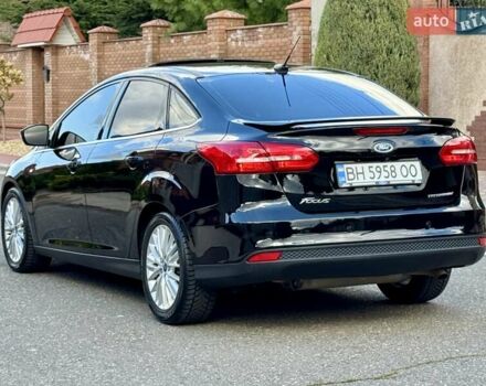 Чорний Форд Фокус, об'ємом двигуна 2 л та пробігом 145 тис. км за 9900 $, фото 6 на Automoto.ua