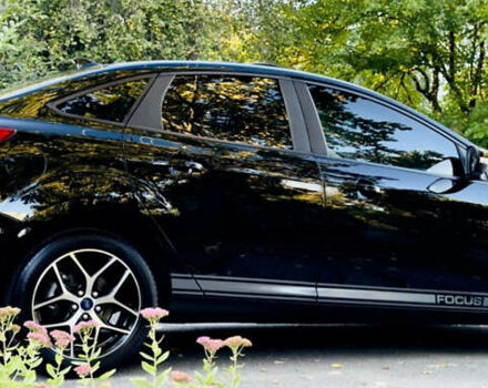 Черный Форд Фокус, объемом двигателя 2 л и пробегом 97 тыс. км за 8300 $, фото 7 на Automoto.ua