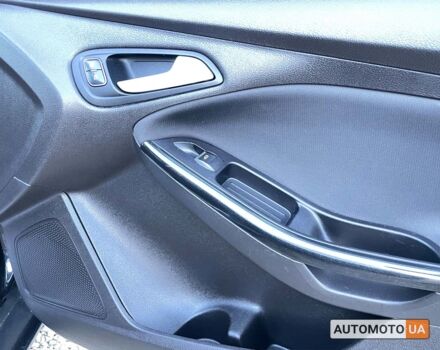 Чорний Форд Фокус, об'ємом двигуна 2 л та пробігом 76 тис. км за 10800 $, фото 19 на Automoto.ua