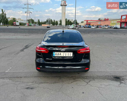 Черный Форд Фокус, объемом двигателя 2 л и пробегом 187 тыс. км за 9800 $, фото 4 на Automoto.ua