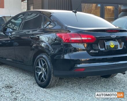 Чорний Форд Фокус, об'ємом двигуна 2 л та пробігом 76 тис. км за 10800 $, фото 3 на Automoto.ua