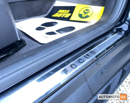 Чорний Форд Фокус, об'ємом двигуна 2 л та пробігом 76 тис. км за 10800 $, фото 22 на Automoto.ua