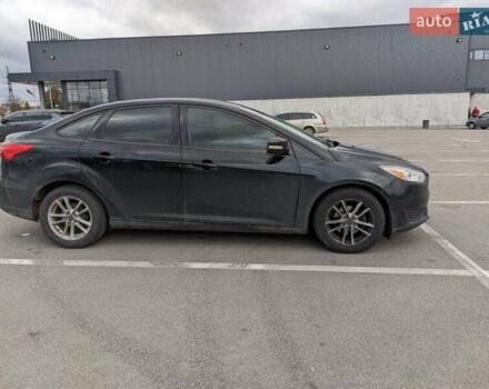 Черный Форд Фокус, объемом двигателя 1.9 л и пробегом 153 тыс. км за 10499 $, фото 2 на Automoto.ua