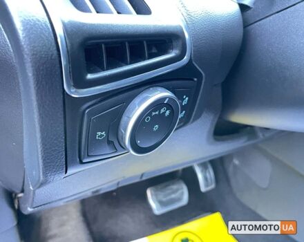 Чорний Форд Фокус, об'ємом двигуна 2 л та пробігом 76 тис. км за 10800 $, фото 11 на Automoto.ua