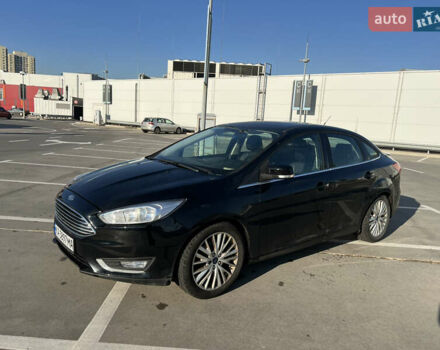 Чорний Форд Фокус, об'ємом двигуна 2 л та пробігом 198 тис. км за 9200 $, фото 1 на Automoto.ua