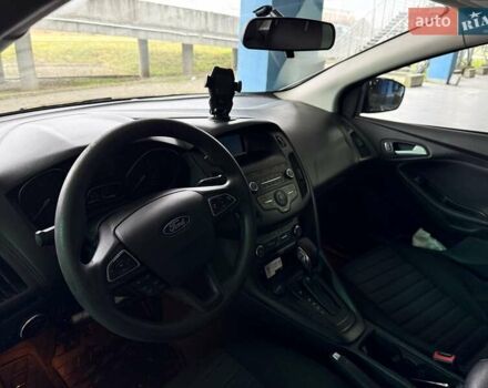 Чорний Форд Фокус, об'ємом двигуна 2 л та пробігом 63 тис. км за 10000 $, фото 4 на Automoto.ua