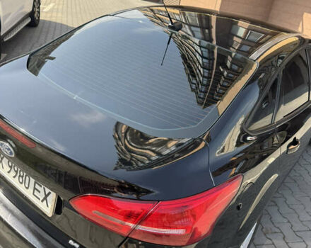 Чорний Форд Фокус, об'ємом двигуна 2 л та пробігом 199 тис. км за 8150 $, фото 6 на Automoto.ua