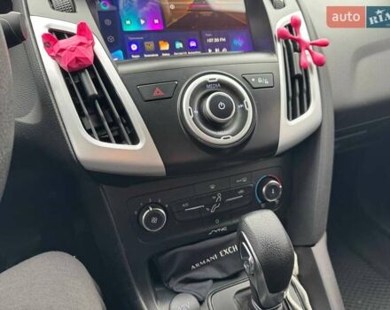 Чорний Форд Фокус, об'ємом двигуна 2 л та пробігом 196 тис. км за 6500 $, фото 9 на Automoto.ua