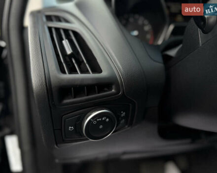 Черный Форд Фокус, объемом двигателя 2 л и пробегом 91 тыс. км за 9800 $, фото 13 на Automoto.ua