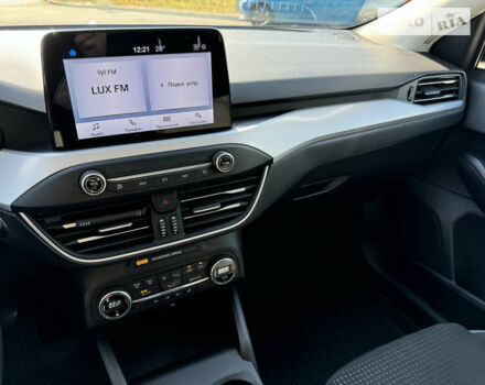 Черный Форд Фокус, объемом двигателя 1 л и пробегом 62 тыс. км за 15900 $, фото 26 на Automoto.ua