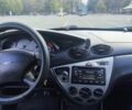Черный Форд Фокус, объемом двигателя 1.6 л и пробегом 390 тыс. км за 2700 $, фото 3 на Automoto.ua