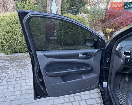 Чорний Форд Фокус, об'ємом двигуна 1.6 л та пробігом 294 тис. км за 4300 $, фото 25 на Automoto.ua
