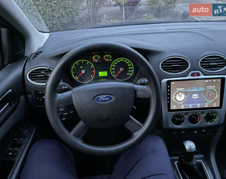 Чорний Форд Фокус, об'ємом двигуна 1.6 л та пробігом 294 тис. км за 4300 $, фото 41 на Automoto.ua