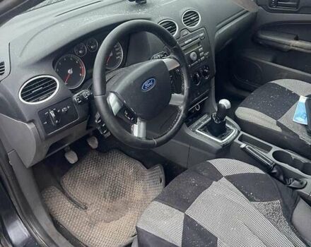 Чорний Форд Фокус, об'ємом двигуна 1.6 л та пробігом 220 тис. км за 1500 $, фото 4 на Automoto.ua