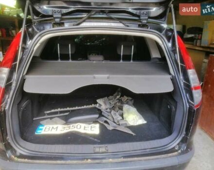 Черный Форд Фокус, объемом двигателя 1.6 л и пробегом 250 тыс. км за 2500 $, фото 2 на Automoto.ua