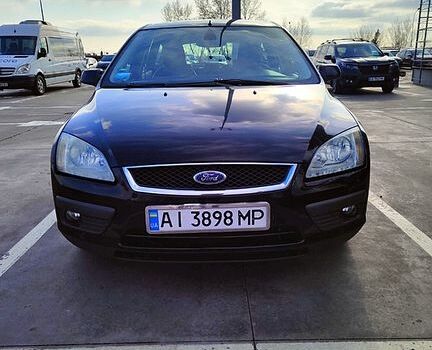 Черный Форд Фокус, объемом двигателя 1.6 л и пробегом 248 тыс. км за 3790 $, фото 4 на Automoto.ua