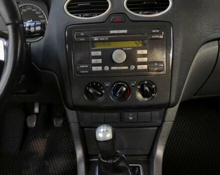 Черный Форд Фокус, объемом двигателя 1.6 л и пробегом 208 тыс. км за 4600 $, фото 12 на Automoto.ua