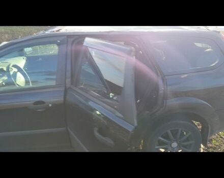 Форд Фокус 2005 у Лозовой на Automoto.ua Чорний Форд Фокус, об'ємом двигуна 1.6 л та пробігом 300 тис. км за 1700 $, фото 5 на Automoto.ua