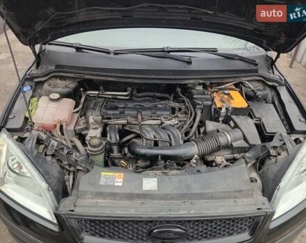 Чорний Форд Фокус, об'ємом двигуна 1.4 л та пробігом 240 тис. км за 4900 $, фото 4 на Automoto.ua