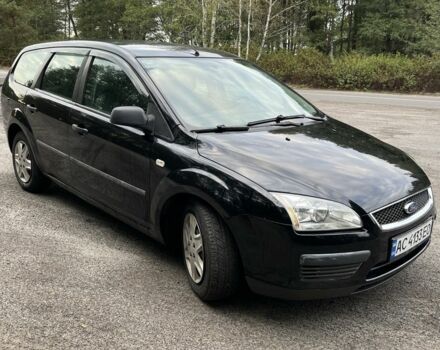 Черный Форд Фокус, объемом двигателя 1.6 л и пробегом 260 тыс. км за 3800 $, фото 3 на Automoto.ua