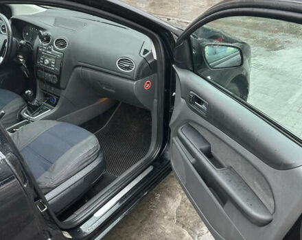 Чорний Форд Фокус, об'ємом двигуна 1.6 л та пробігом 253 тис. км за 4500 $, фото 9 на Automoto.ua