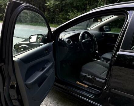 Черный Форд Фокус, объемом двигателя 1.6 л и пробегом 212 тыс. км за 5100 $, фото 3 на Automoto.ua