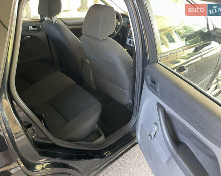 Черный Форд Фокус, объемом двигателя 1.6 л и пробегом 206 тыс. км за 4700 $, фото 12 на Automoto.ua