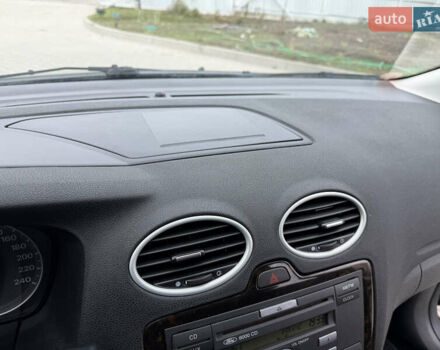 Чорний Форд Фокус, об'ємом двигуна 1.6 л та пробігом 195 тис. км за 5499 $, фото 47 на Automoto.ua