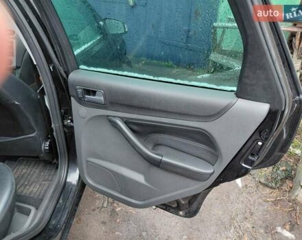 Чорний Форд Фокус, об'ємом двигуна 2 л та пробігом 164 тис. км за 5900 $, фото 18 на Automoto.ua