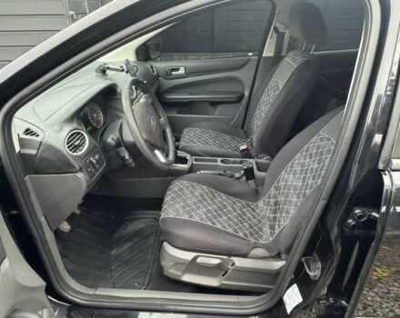 Черный Форд Фокус, объемом двигателя 1.6 л и пробегом 220 тыс. км за 2200 $, фото 12 на Automoto.ua