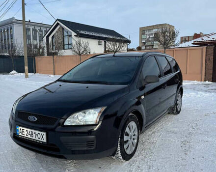 Черный Форд Фокус, объемом двигателя 1.6 л и пробегом 165 тыс. км за 5250 $, фото 1 на Automoto.ua