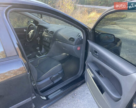 Черный Форд Фокус, объемом двигателя 2 л и пробегом 338 тыс. км за 5100 $, фото 9 на Automoto.ua