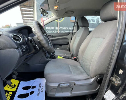 Черный Форд Фокус, объемом двигателя 1.6 л и пробегом 206 тыс. км за 4500 $, фото 13 на Automoto.ua