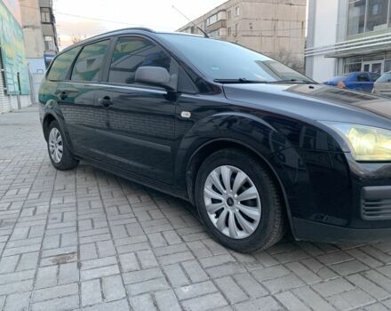 Черный Форд Фокус, объемом двигателя 1.6 л и пробегом 162 тыс. км за 5400 $, фото 3 на Automoto.ua