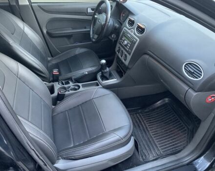 Черный Форд Фокус, объемом двигателя 1.6 л и пробегом 162 тыс. км за 5400 $, фото 16 на Automoto.ua